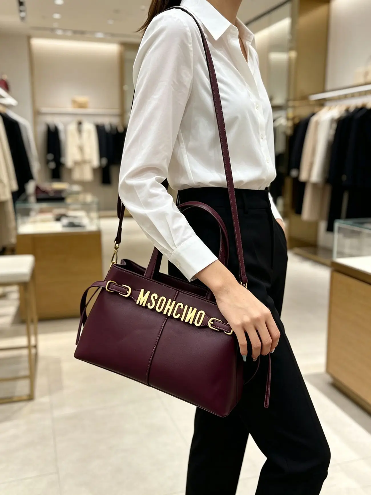 Vintage Elegant Crossbody Messenger Diaper Bag: Luxury Women's Handbag With Designer Logo And Large Capacity Unique Tote