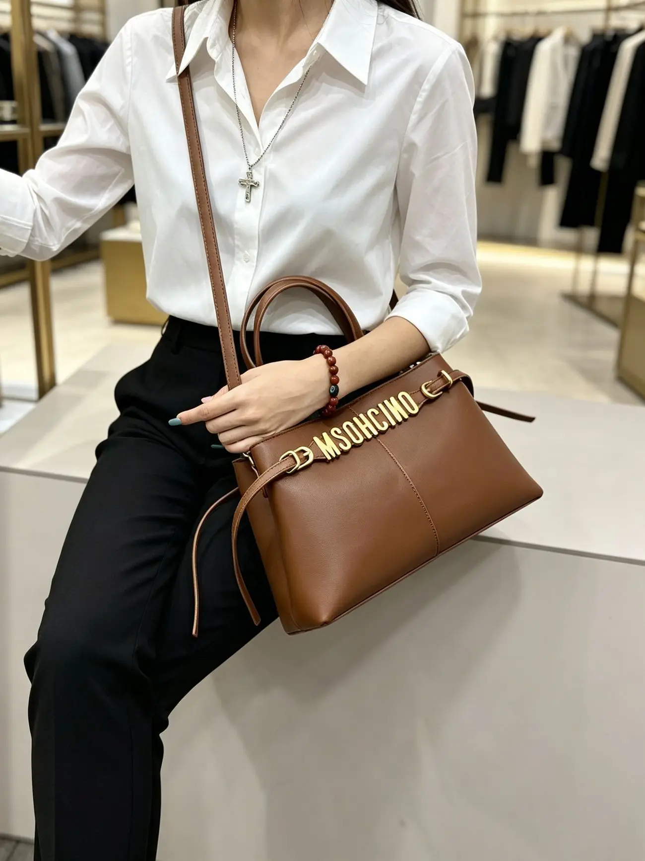 Vintage Elegant Crossbody Messenger Diaper Bag: Luxury Women's Handbag With Designer Logo And Large Capacity Unique Tote