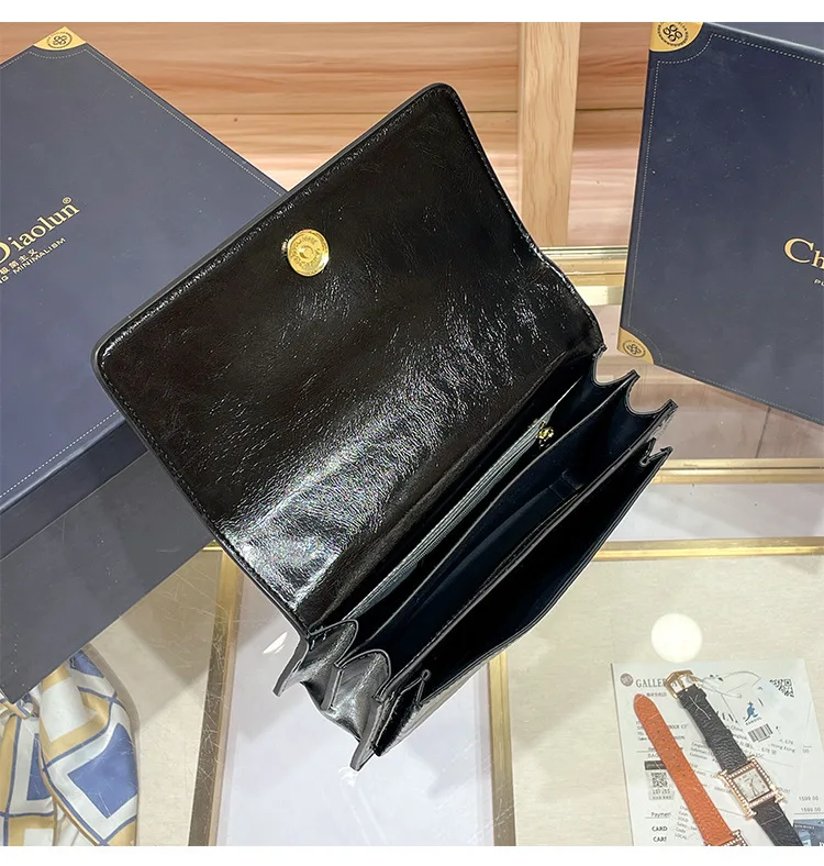 2026 New Stylish All Match Chain Decor Handbag Elegant Fashion Single Shoulder Crossbody Bag for Ladies