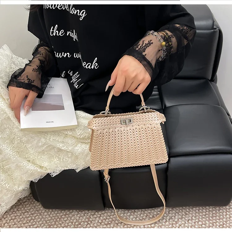 Stylish Elegant Diaper Bags For Women Simple Vintage Leather Crossbody Bag Minimalist Designer Luxury Commuter