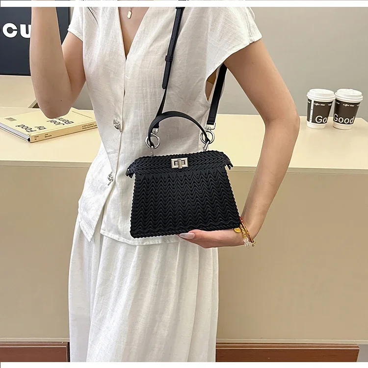 Stylish Elegant Diaper Bags For Women Simple Vintage Leather Crossbody Bag Minimalist Designer Luxury Commuter