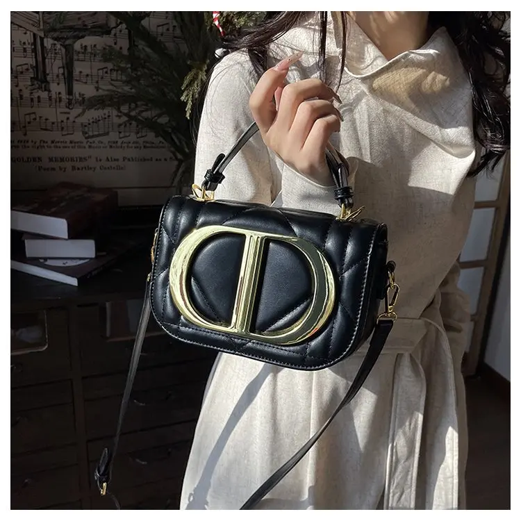 Luxury Chic Designer Diaper Bag For Women Large Capacity Tote Elegant Leather Crossbody Handbag For Fashionable And Practical