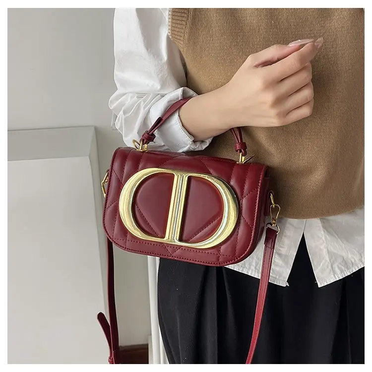 Luxury Chic Designer Diaper Bag For Women Large Capacity Tote Elegant Leather Crossbody Handbag For Fashionable And Practical