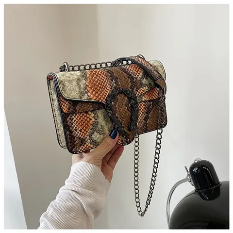 2025 New Vintage Intricate Embroidery Small Crossbody Bag for Women Luxury Craftsmanship Office To Outing Transition Timeless