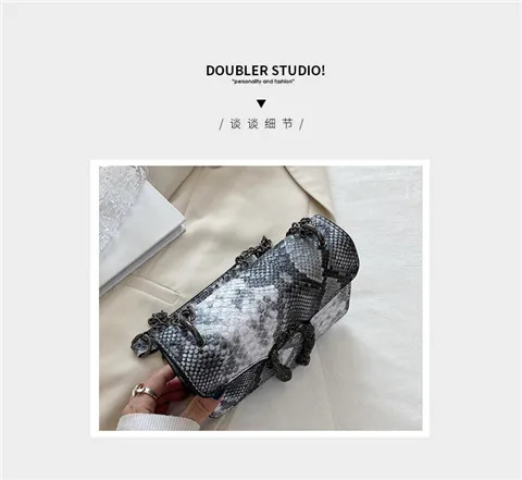 2025 New Vintage Intricate Embroidery Small Crossbody Bag for Women Luxury Craftsmanship Office To Outing Transition Timeless