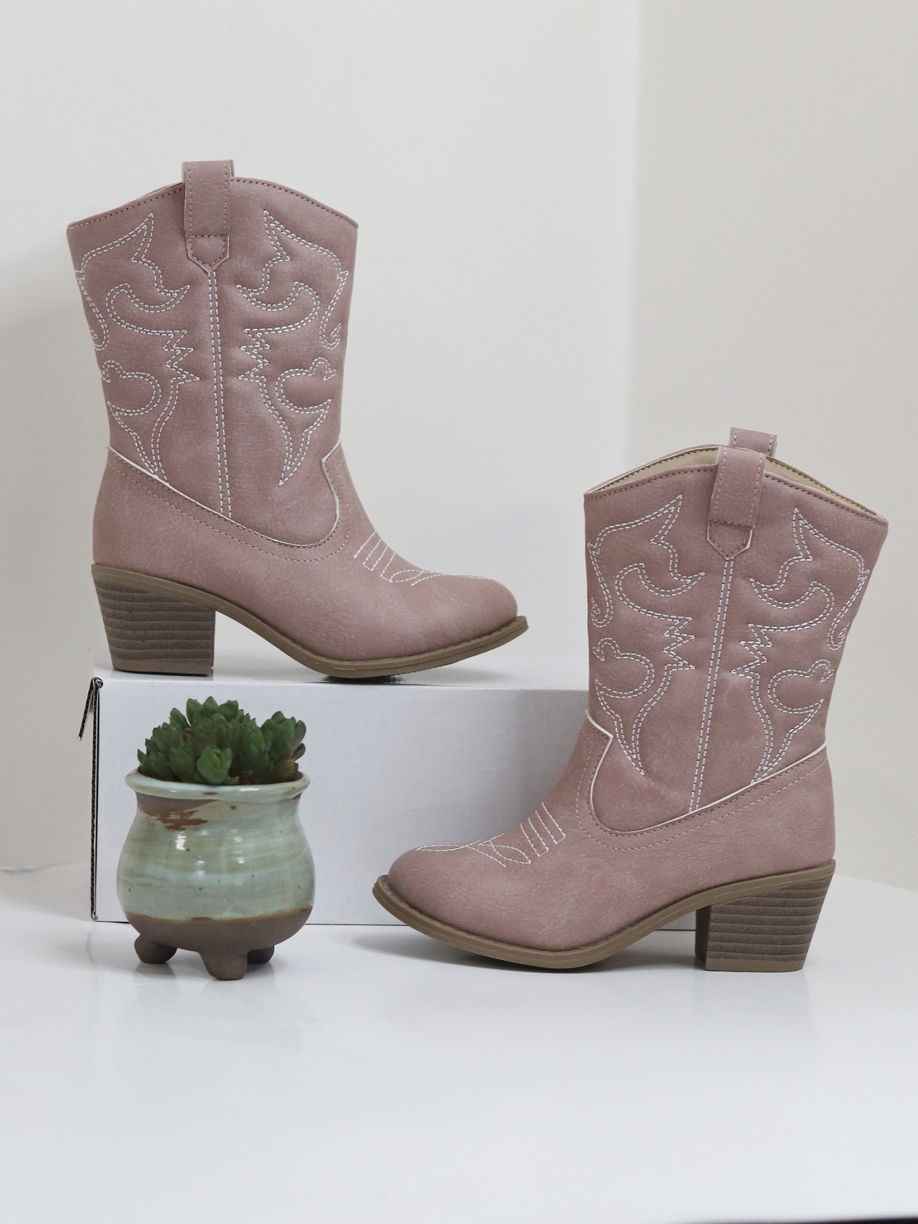 Children Mid Length Boots 2023 Korean Style Autumn Winter New Girls Soft Sole Fashion Vintage Kids Leather Boots Elegant Soft