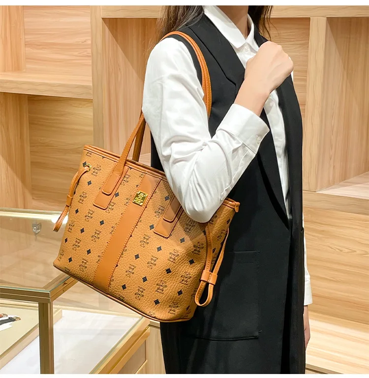 Classic Stylish Diaper Bag High End Elegant Vintage Satchels Women Leather Commuter Purse Unique Business Leisure