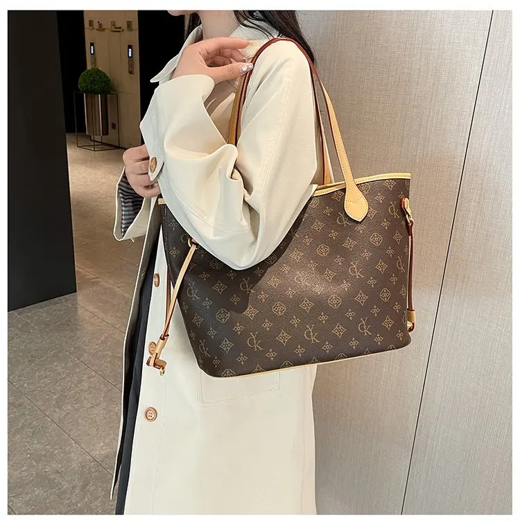 Elegant Leather Classic Designer Paris Fashion Large Capacity Crossbody Bag For Women Luxury Brand Stylish Diaper Bags