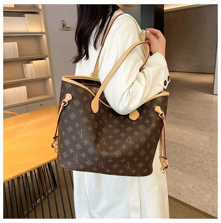 Elegant Leather Classic Designer Paris Fashion Large Capacity Crossbody Bag For Women Luxury Brand Stylish Diaper Bags