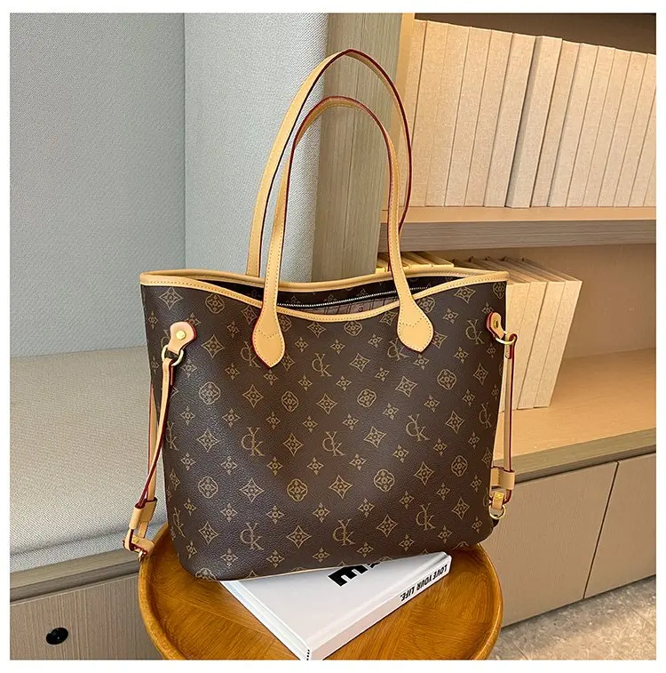 Elegant Leather Classic Designer Paris Fashion Large Capacity Crossbody Bag For Women Luxury Brand Stylish Diaper Bags
