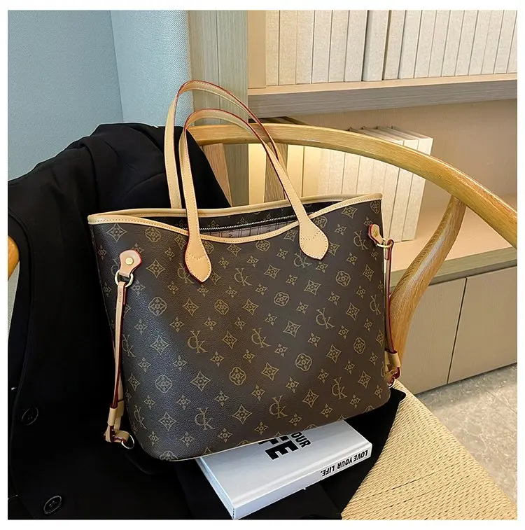 Elegant Leather Classic Designer Paris Fashion Large Capacity Crossbody Bag For Women Luxury Brand Stylish Diaper Bags