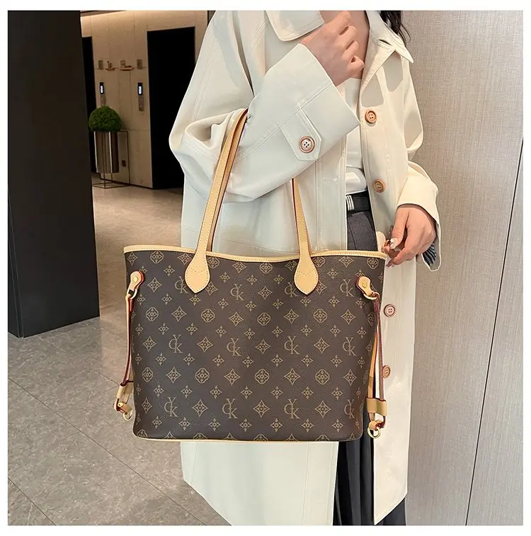Elegant Leather Classic Designer Paris Fashion Large Capacity Crossbody Bag For Women Luxury Brand Stylish Diaper Bags