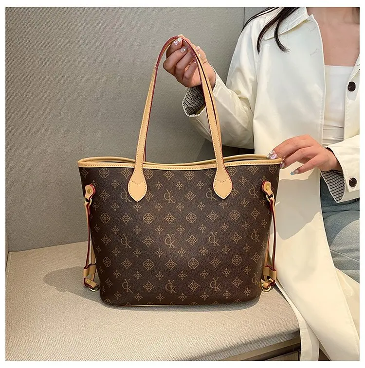 Elegant Leather Classic Designer Paris Fashion Large Capacity Crossbody Bag For Women Luxury Brand Stylish Diaper Bags