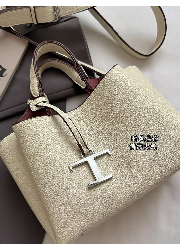 Unique High-End Leather Diaper Bag: Elegant Crossbody Messenger Bag For Women With Vintage Designer Look And Large Capacity