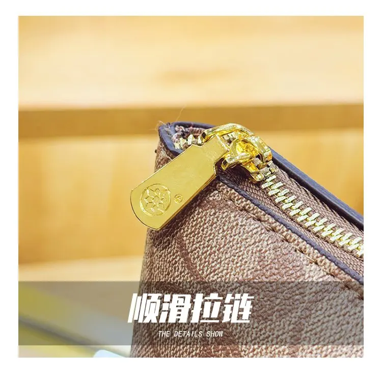 Elegant Chic Commuter Classic Diaper Bag Crossbody Handbag For Women Stylish Leather Large Capacity Tote