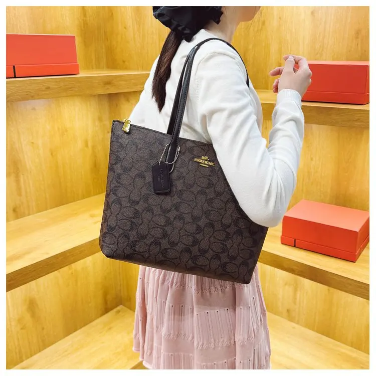 Elegant Chic Commuter Classic Diaper Bag Crossbody Handbag For Women Stylish Leather Large Capacity Tote