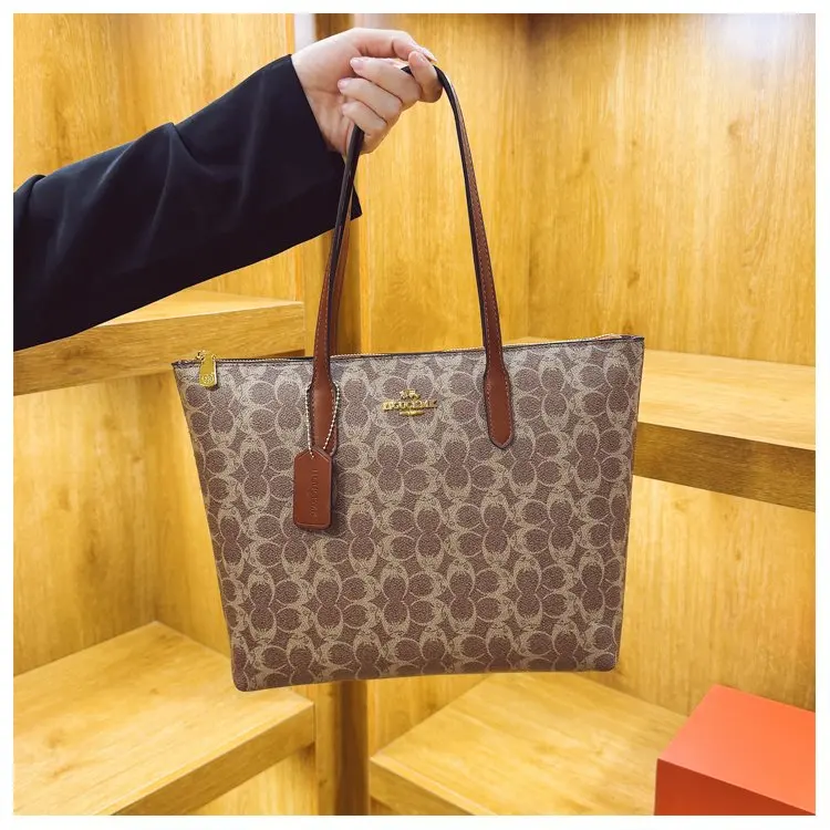 Elegant Chic Commuter Classic Diaper Bag Crossbody Handbag For Women Stylish Leather Large Capacity Tote