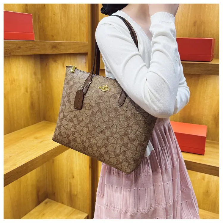 Elegant Chic Commuter Classic Diaper Bag Crossbody Handbag For Women Stylish Leather Large Capacity Tote