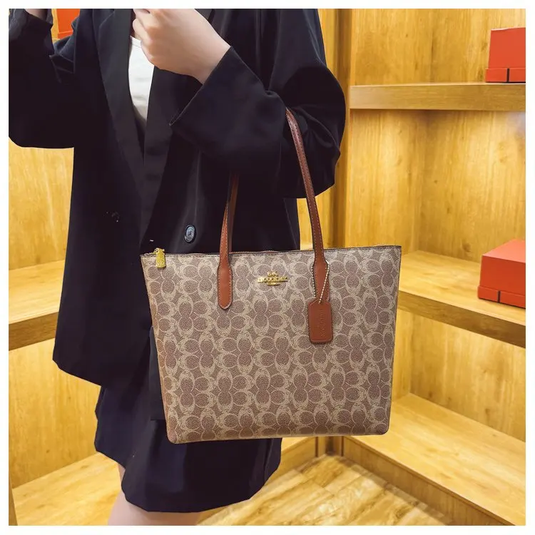 Elegant Chic Commuter Classic Diaper Bag Crossbody Handbag For Women Stylish Leather Large Capacity Tote