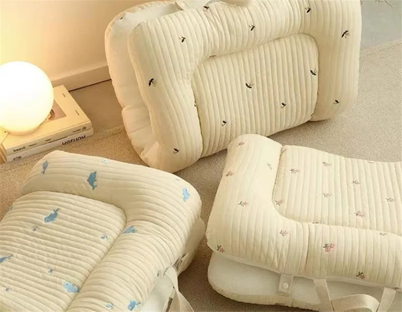 Newborn Pure Cotton Quilted Portable Mattress with Double-sided Use 3D Breathable Mesh Mattress Portable Mattress Kindergarten