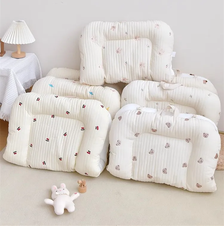 Newborn Pure Cotton Quilted Portable Mattress with Double-sided Use 3D Breathable Mesh Mattress Portable Mattress Kindergarten