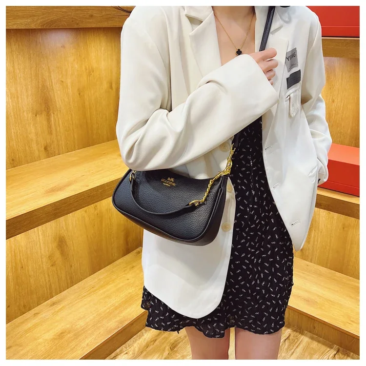 Elegant Women's Leather Classic Designer Shoulder Tote Bag Luxury Fashion Crossbody Handbag For Modern Outfits Diaper Bags