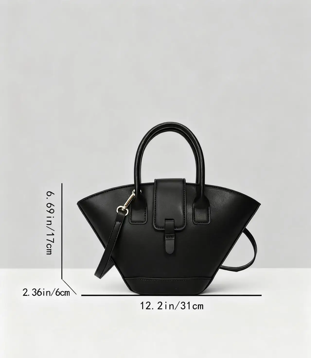 Chic Leather Simple Handbag Elegant Design Parisian Inspired Can Be Used As A Glamorous And Fashionable Diaper Bag