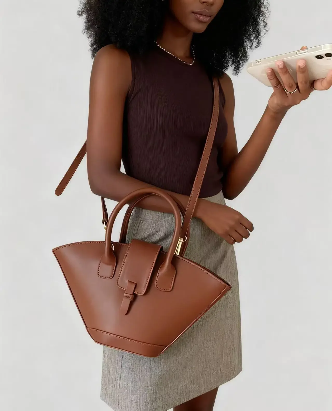Chic Leather Simple Handbag Elegant Design Parisian Inspired Can Be Used As A Glamorous And Fashionable Diaper Bag