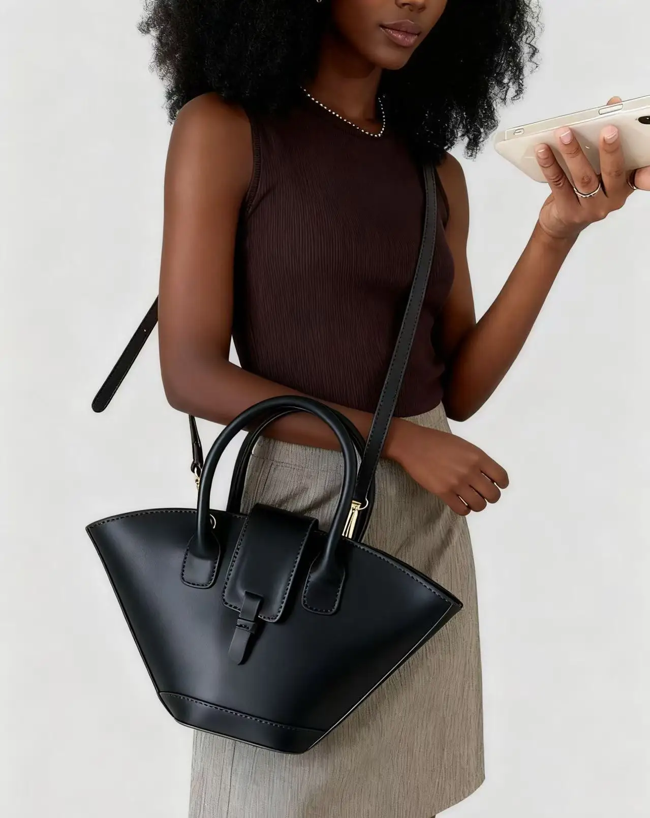 Chic Leather Simple Handbag Elegant Design Parisian Inspired Can Be Used As A Glamorous And Fashionable Diaper Bag