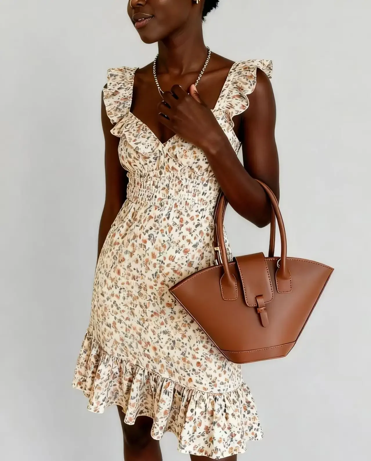 Chic Leather Simple Handbag Elegant Design Parisian Inspired Can Be Used As A Glamorous And Fashionable Diaper Bag