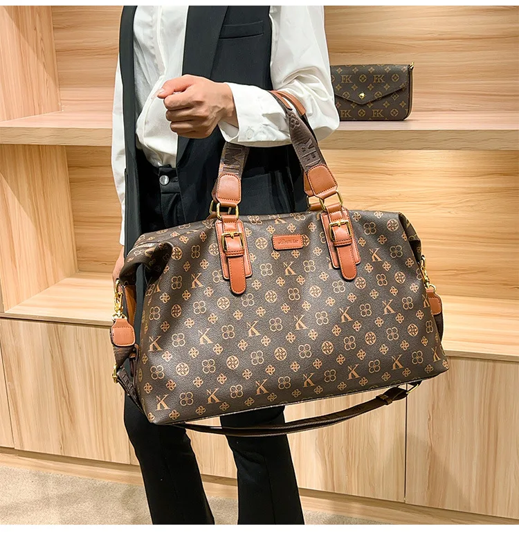 Trendy Paris Fashion Diaper Bag For Women Elegant Leather Crossbody Handbag Designer Minimalist Retro Messenger Purse And Tote