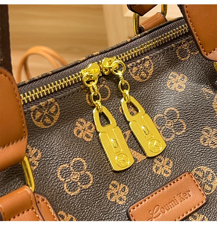 Trendy Paris Fashion Diaper Bag For Women Elegant Leather Crossbody Handbag Designer Minimalist Retro Messenger Purse And Tote