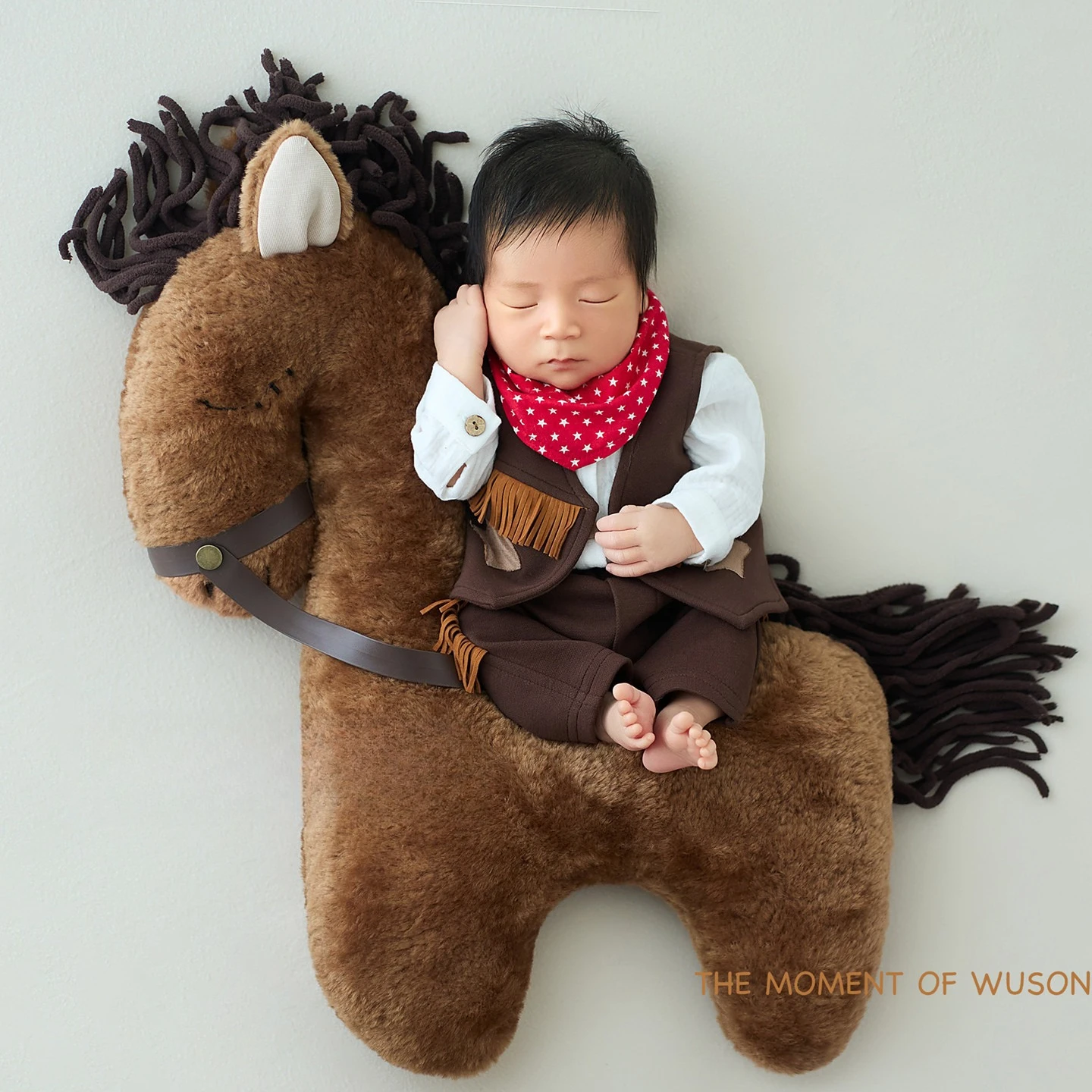 Newborn Photography Props for Baby Photoshoot Cute Posing Horse Doll with Cool Cowboy Outfit Set Backdrop Set for Studio Shoots