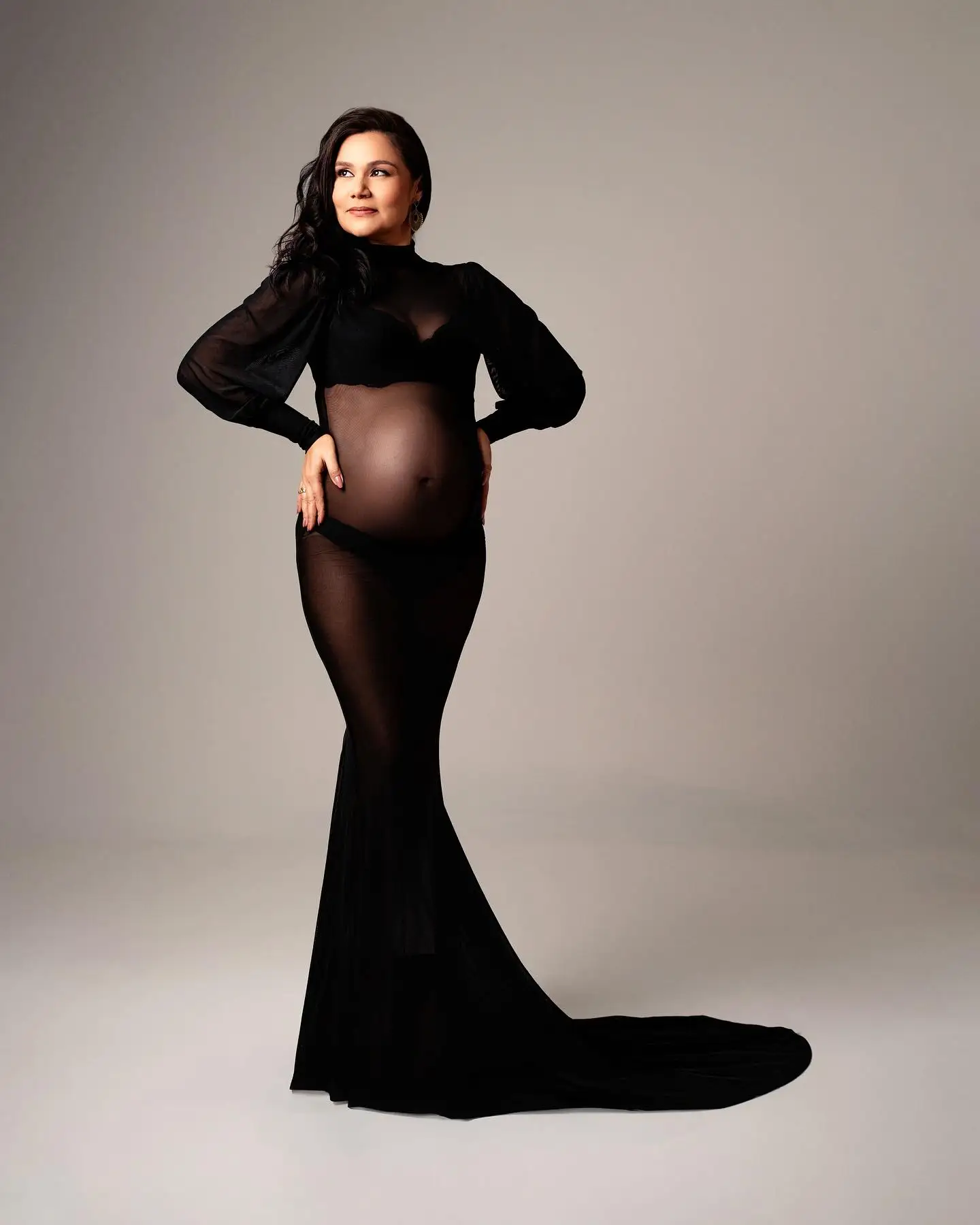 2025 New Elegant Lace Maternity Dresses Photoshoot Long Sleeve Crew neck Maxi Dress for Baby shower Pregnancy Photo Session