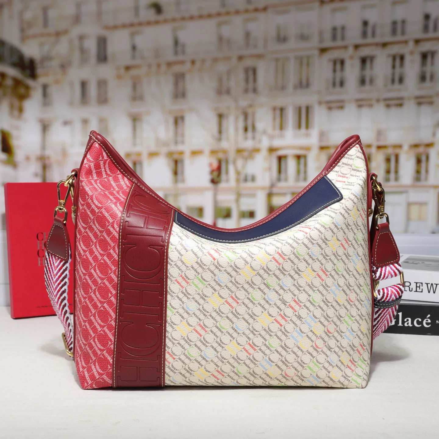 Women Shoulder Bag Premium Quality Multi Purpose Hand Carry Crossbody Bag Fashion Alphabet Print for Work and Casual