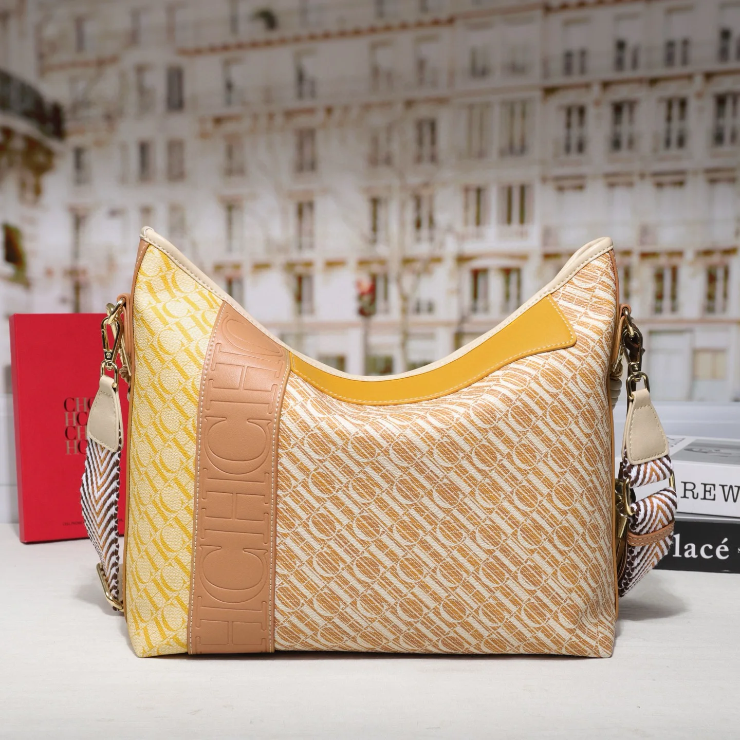 Women Shoulder Bag Premium Quality Multi Purpose Hand Carry Crossbody Bag Fashion Alphabet Print for Work and Casual