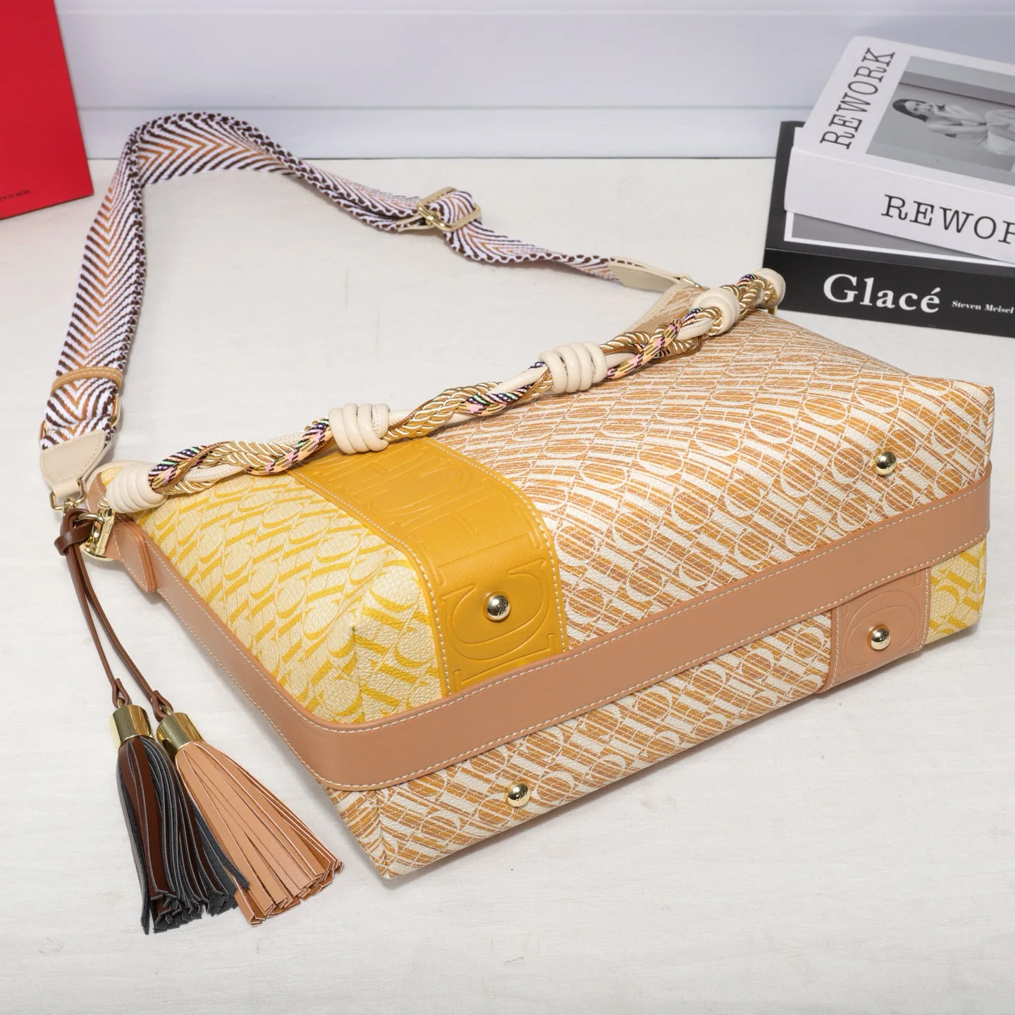 Women Shoulder Bag Premium Quality Multi Purpose Hand Carry Crossbody Bag Fashion Alphabet Print for Work and Casual