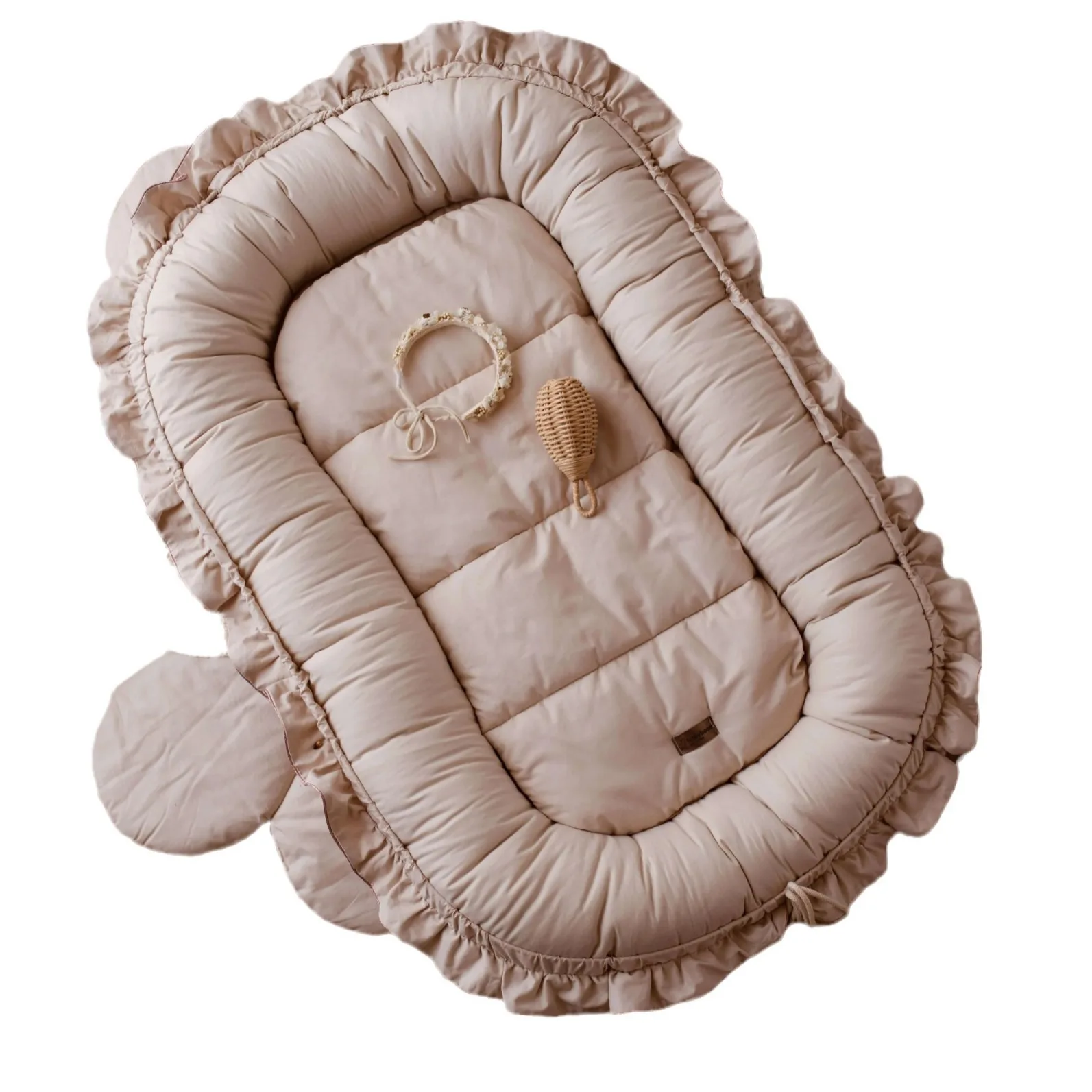 New Ruffle Lace Baby Nest Bed Crib in Bed Infant Portable Cotton Mattress Newborn Biomimetic Bed Portable Sleeping Bed