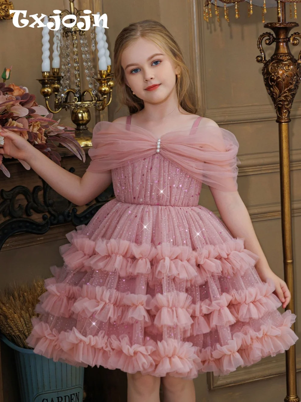 Tiered Ruffled Girls Sequined Dresses For Stage Peformance New Gorgeous Of Shoulder Kids Princess Gown Wedding Guest Clothes