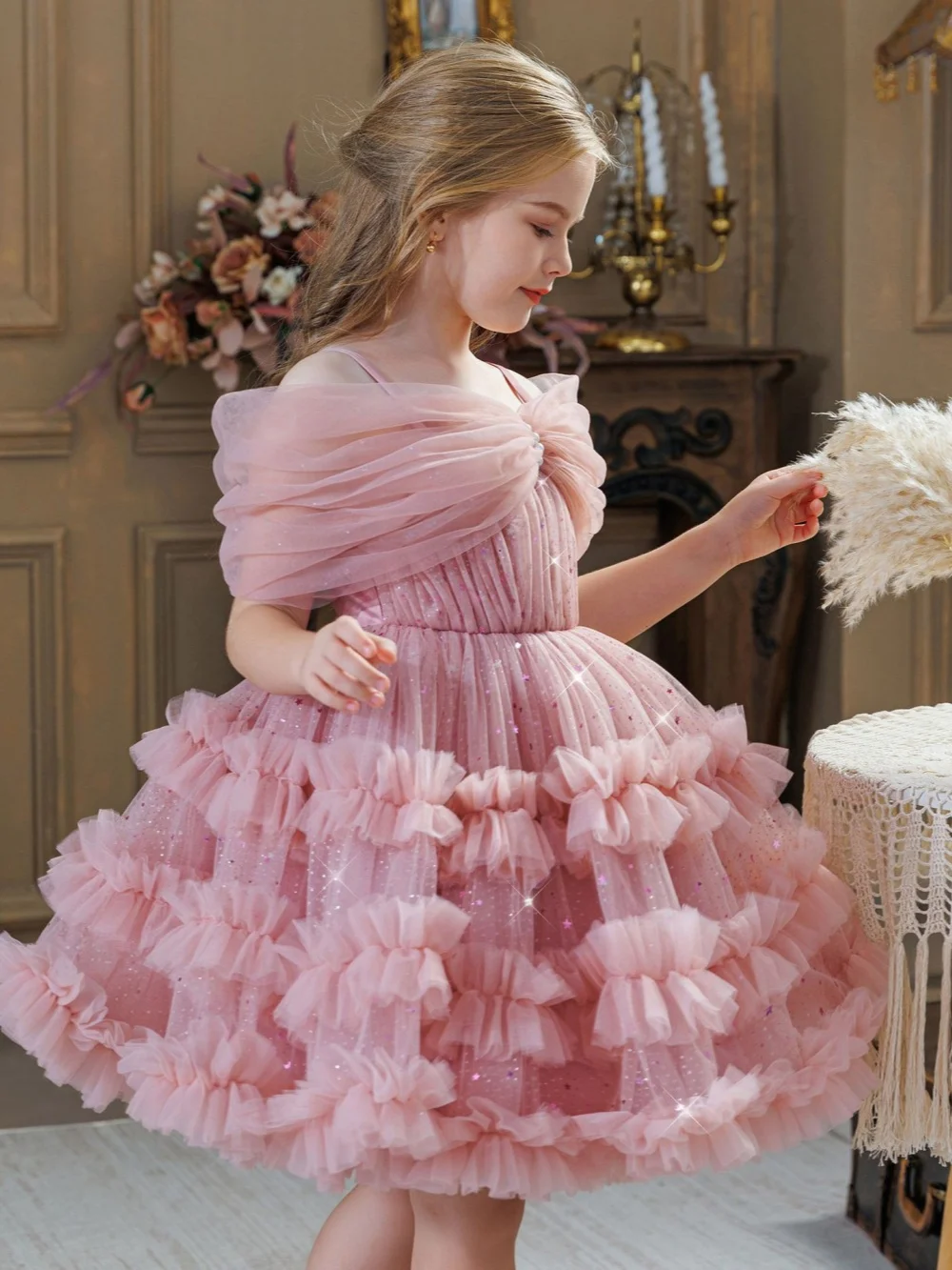Tiered Ruffled Girls Sequined Dresses For Stage Peformance New Gorgeous Of Shoulder Kids Princess Gown Wedding Guest Clothes