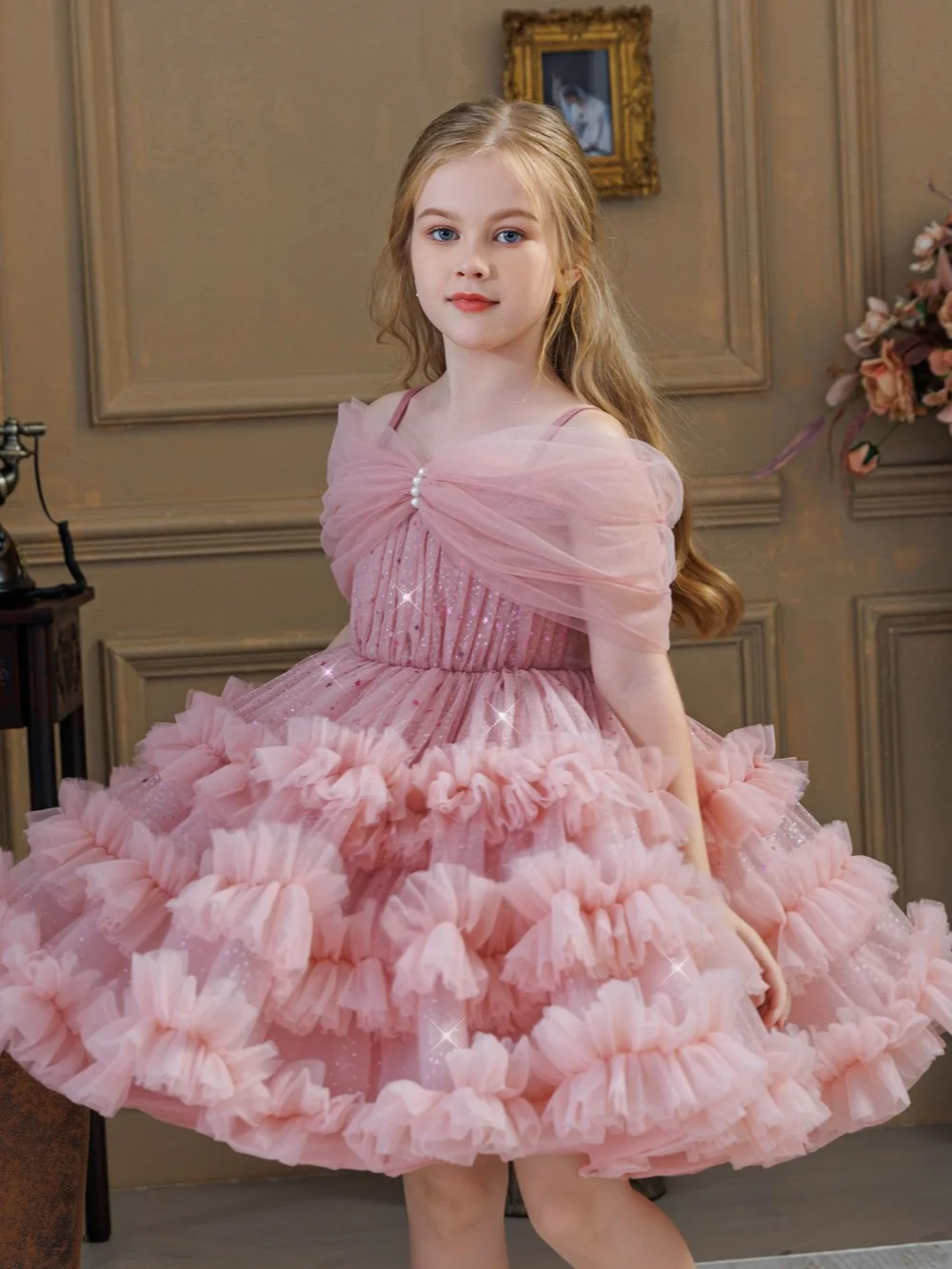 Tiered Ruffled Girls Sequined Dresses For Stage Peformance New Gorgeous Of Shoulder Kids Princess Gown Wedding Guest Clothes