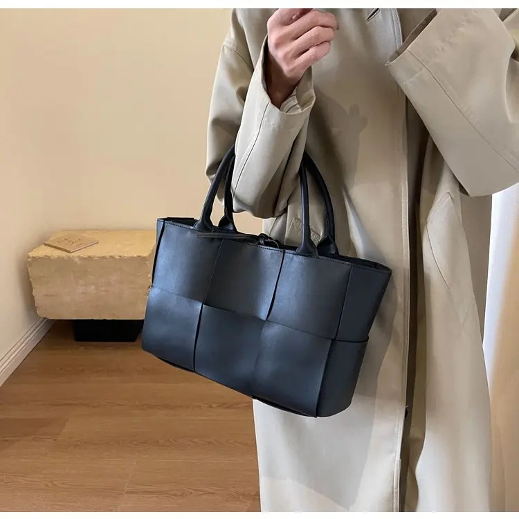 Stylish Retro-Inspired Diaper Bag Handbag Tote Crossbody Errands Run Large Capacity Exquisite Charming Dainty Elegant