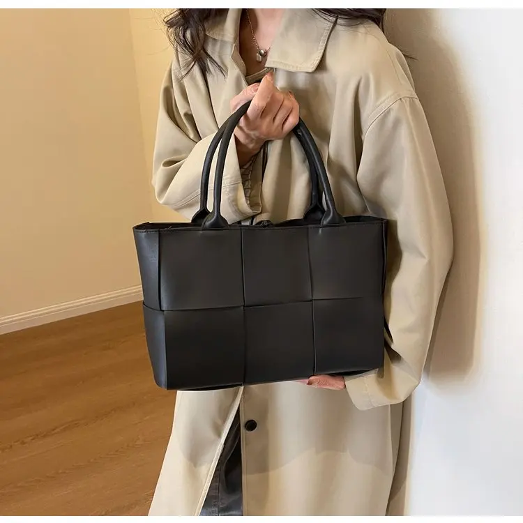 Stylish Retro-Inspired Diaper Bag Handbag Tote Crossbody Errands Run Large Capacity Exquisite Charming Dainty Elegant