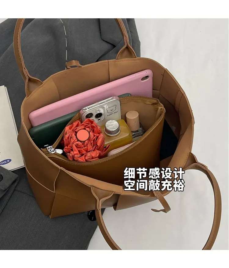 Stylish Retro-Inspired Diaper Bag Handbag Tote Crossbody Errands Run Large Capacity Exquisite Charming Dainty Elegant