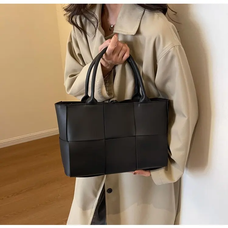 Stylish Retro-Inspired Diaper Bag Handbag Tote Crossbody Errands Run Large Capacity Exquisite Charming Dainty Elegant
