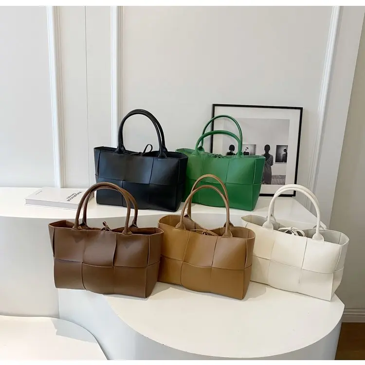 Stylish Retro-Inspired Diaper Bag Handbag Tote Crossbody Errands Run Large Capacity Exquisite Charming Dainty Elegant