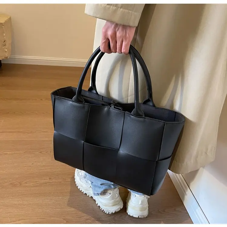 Stylish Retro-Inspired Diaper Bag Handbag Tote Crossbody Errands Run Large Capacity Exquisite Charming Dainty Elegant