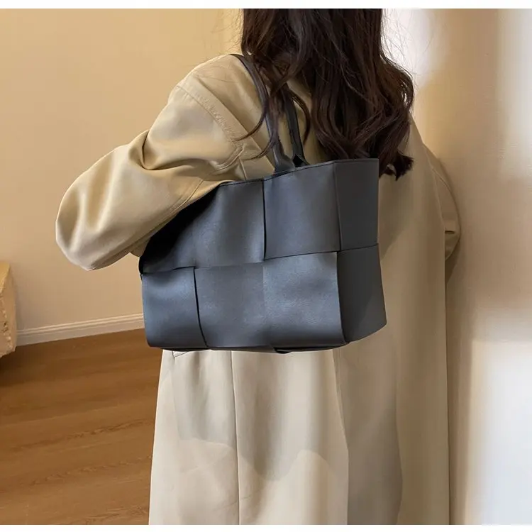 Stylish Retro-Inspired Diaper Bag Handbag Tote Crossbody Errands Run Large Capacity Exquisite Charming Dainty Elegant