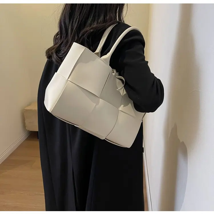 Stylish Retro-Inspired Diaper Bag Handbag Tote Crossbody Errands Run Large Capacity Exquisite Charming Dainty Elegant