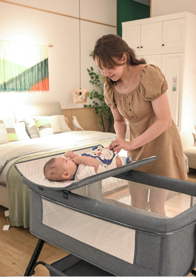 Newborn Baby Bassinet Portable Co-Sleeper Crib Dual-Purpose Mosquito Net Light Blocking Canopy Gentle Rocking Bassinet Waterproof Spine Protection Mattress 3-Level Height Adjustable Bedside Bed with Bottom Basket Wheels